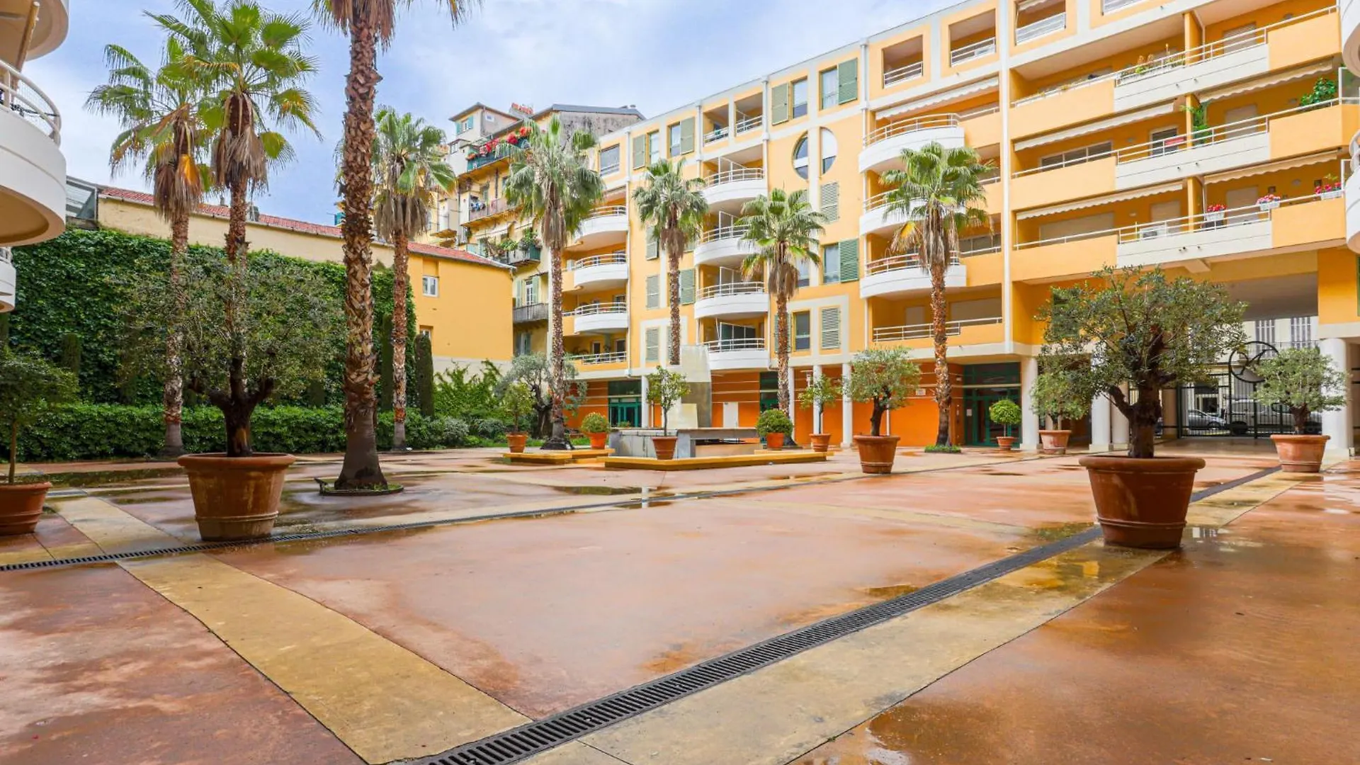 Apartment Les Balcons De Port Nicea By Interhome